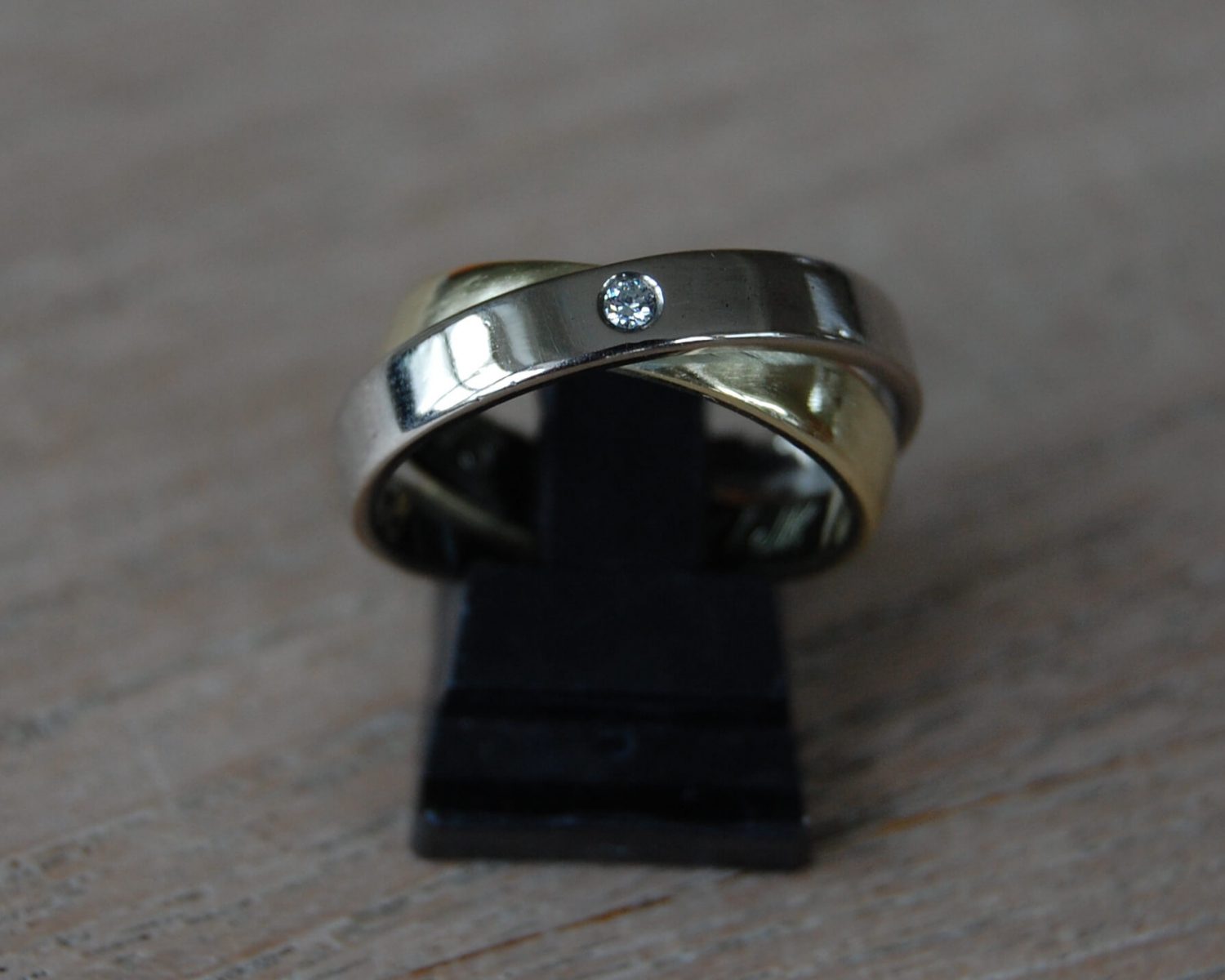 ring geelgoud witgoud diamant gravure