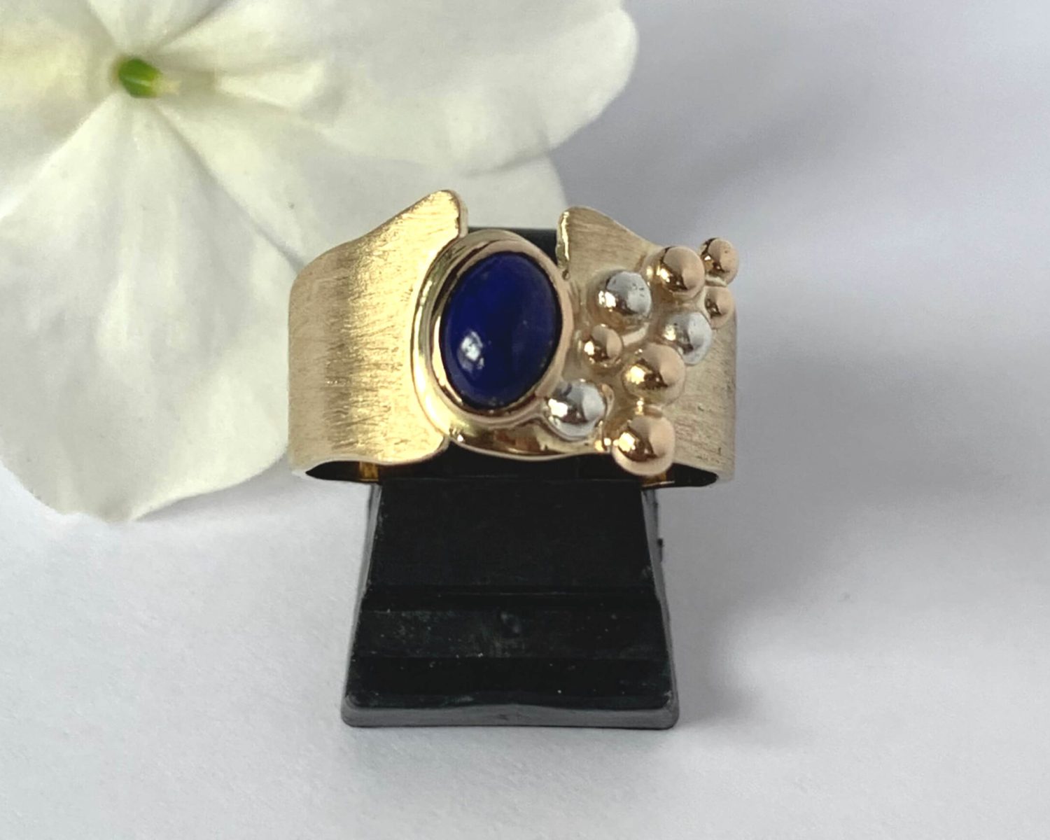 ring geelgoud witgoud roodgoud lapis lazuli