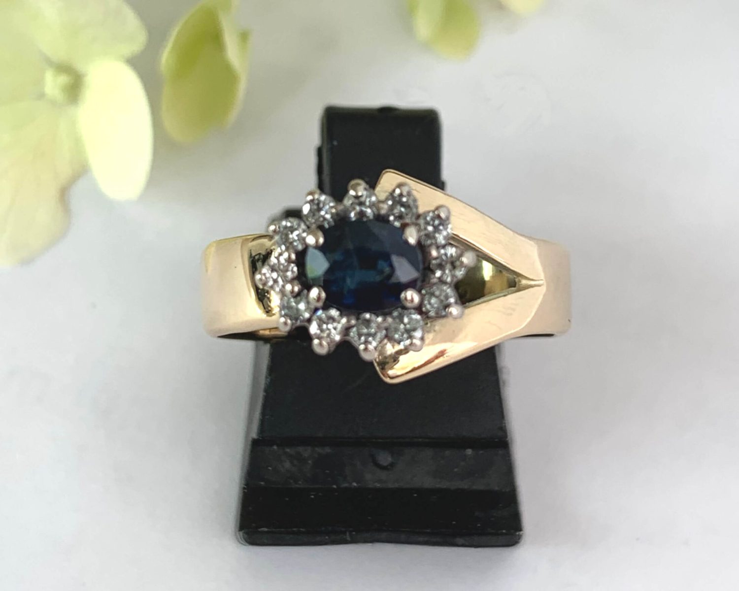 ring goud saffier diamanten