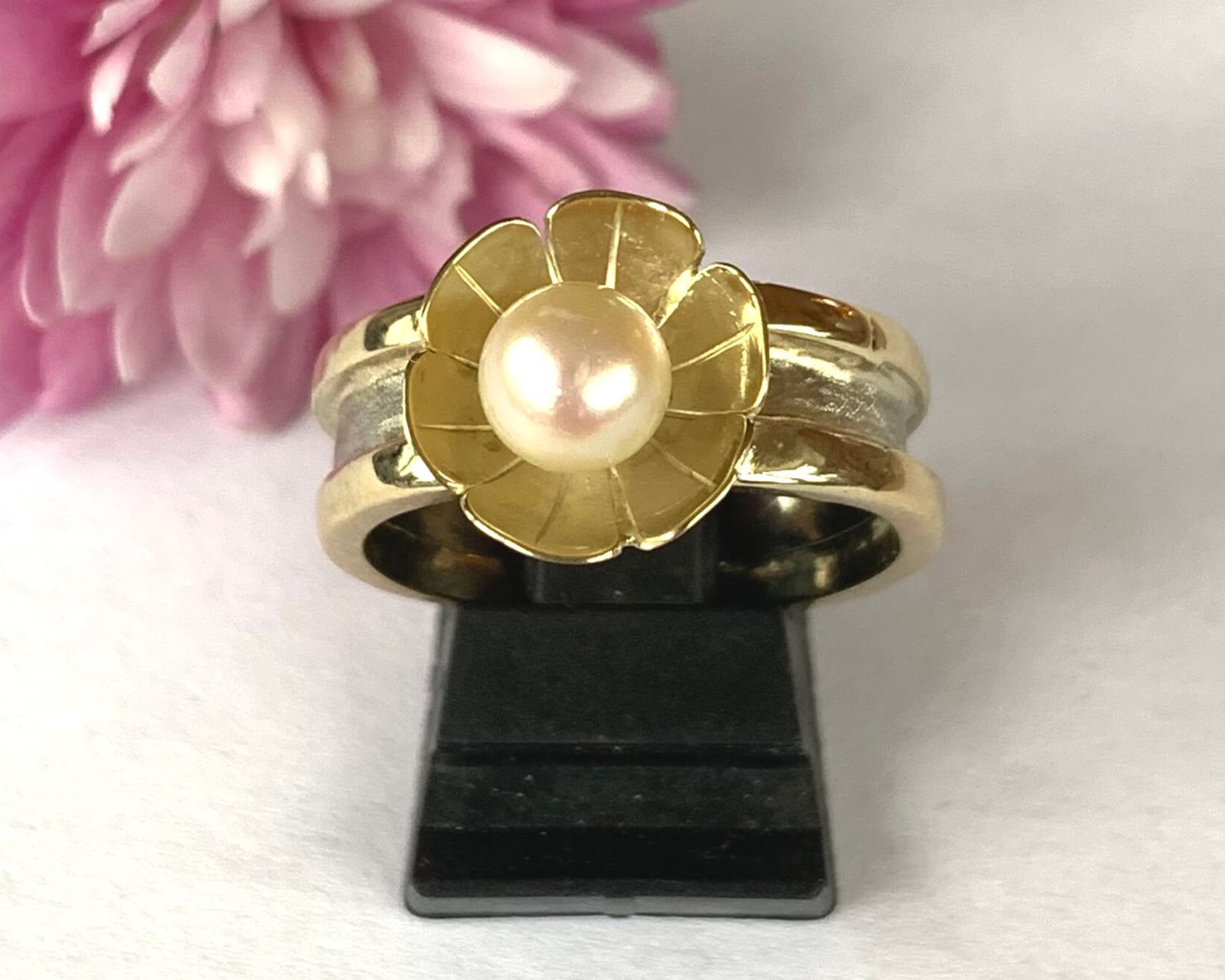 ring geelgoud witgoud parel