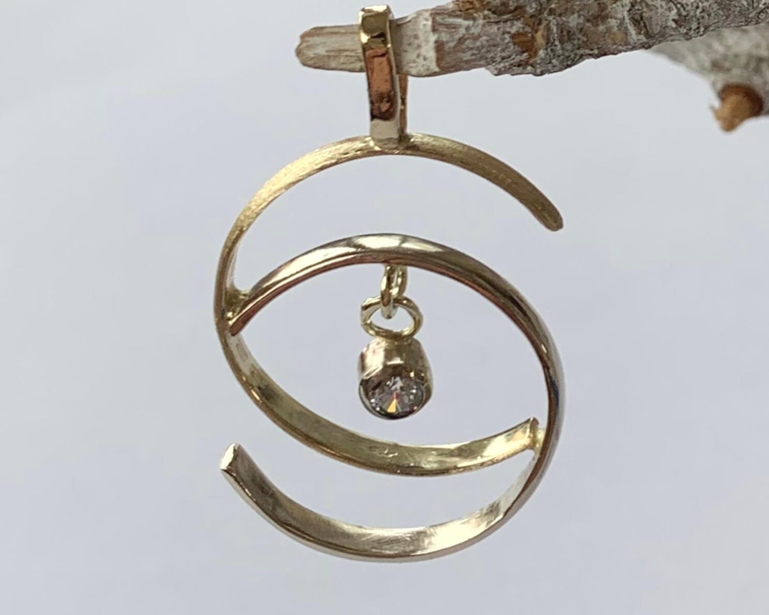 hanger goud zirkonia