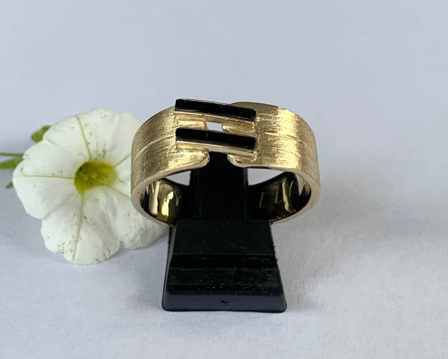 ring goud onyx