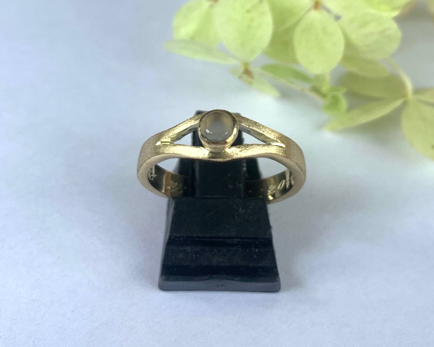 ring goud maansteen